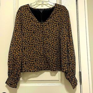 Floral blouse size 20